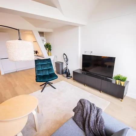 شقة Happily 2 Bedroom Serviced 75m2 -nb306h-