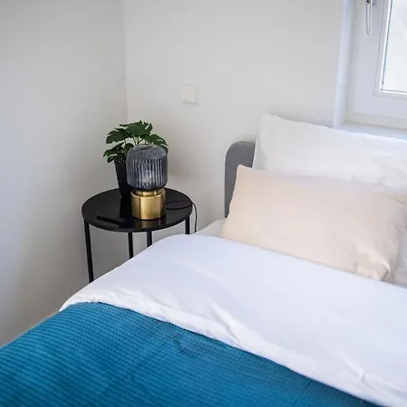 Happily 2 Bedroom Serviced 75m2 -nb306h- شقة