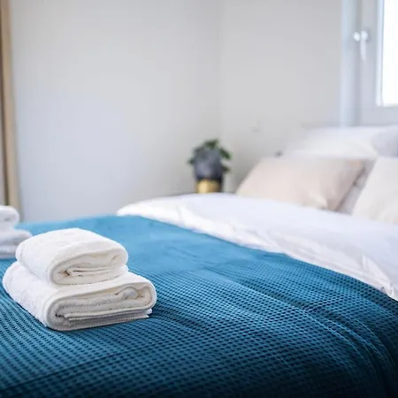 Happily 2 Bedroom Serviced 75m2 -nb306h- * روتردام